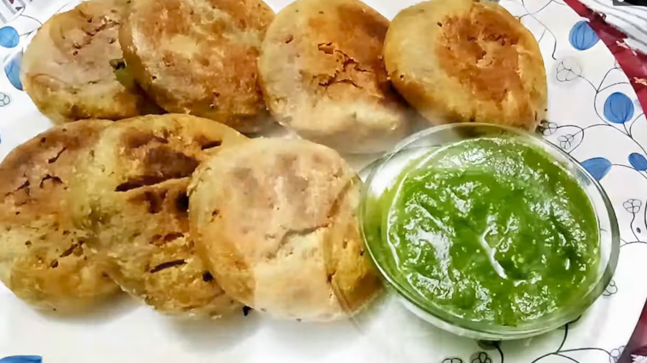 Best stuffed bafla bati from Madhya Pradesh